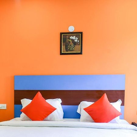 Capital O 67249 Hotel Planet Bhubaneswar Buitenkant foto