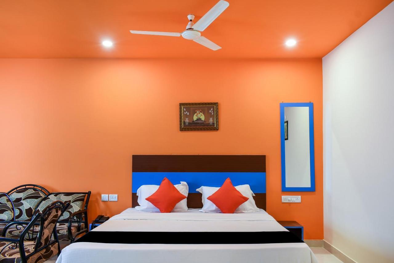 Capital O 67249 Hotel Planet Bhubaneswar Buitenkant foto